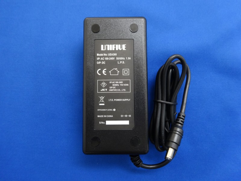 UNIFIVE UEA360-1250 PL03B付 ユニファイブ　ACアダプター　12V/5.0A